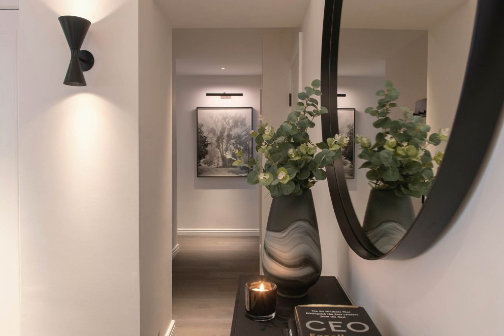 Chelsea private apartment  | Entrance | Interior Designers